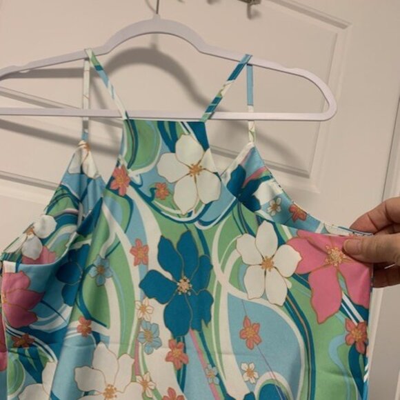 Superb satin camisole - Picture 3 of 5